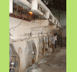 �{�첣�w �O��2